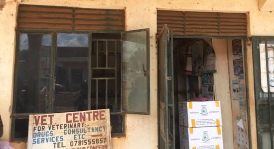 One of the unlicensed drug outlets drug impounded and closed during the operation. Of the inspected 281 drug shops, 108 were issued with closure notices and closed. Such unsuitable conditions expose human and animal patients to health risks.